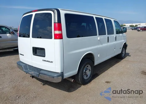 2006 Chevrolet Express Ls из США, поврежденный, VIN 1GAHG35U061192639